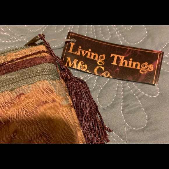 Lowest Price New WT Small make up bag. Made of tapestry material. - Picture 2 of 6